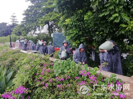 广州自来水:抗台风,我们在!
